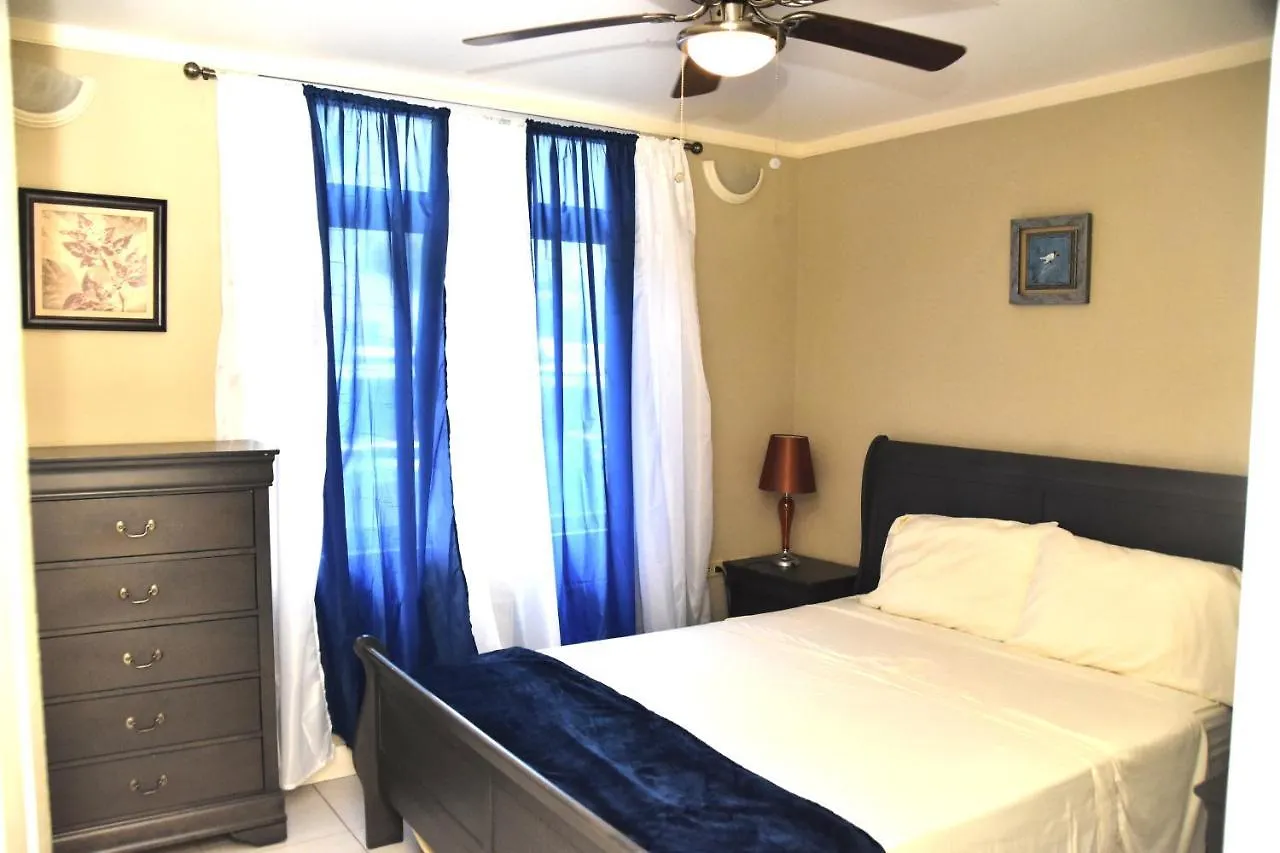 Deluxe Presidential Suite Kingston Jamaica
